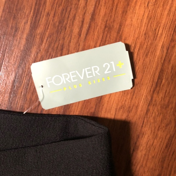 NWT Forever 21 Ankle Pants BLACK - Picture 2 of 3